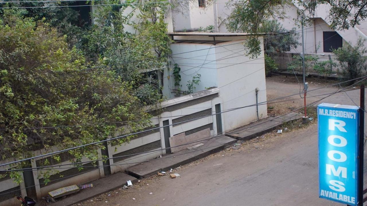 MR Residency Hotel Madurai Exterior foto
